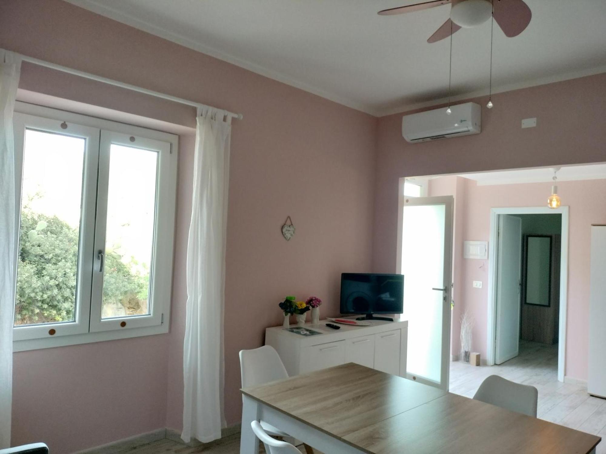 Domo Deledda Apartment Posada  Bagian luar foto